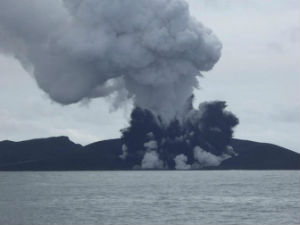 Ново острво у архипелагу Тонга