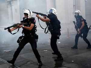Турски полицајци осуђени због убиства демонстранта