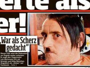 Лидер "Пегиде" поднео оставку