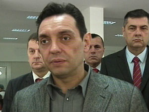 Вулин: Нећемо штедети на људима
