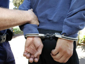 Покушали да продају украдени аутомобил