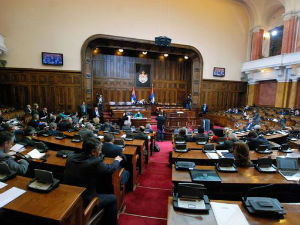 Посланичка питања