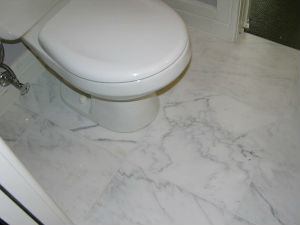 Бизарна пресуда у Немачкој: Може да мокри стојећи!