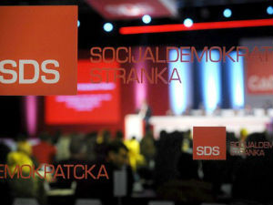 СДС: Владајућим странкама за све крив Тадић