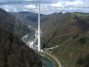 Рушити или не колоса у Трбовљу, питање је сад?