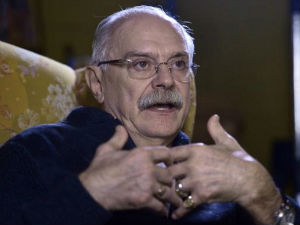 Михалков: Уметничка академија на јесен