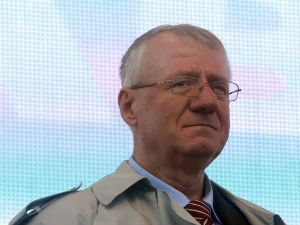 Шешељ: Добровољно се не враћам у Хаг