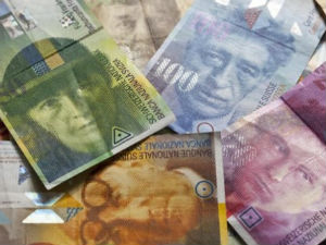 НБС: И банке су се задуживале у францима