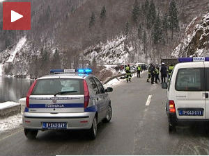 Кокин Брод, џип слетео у језеро