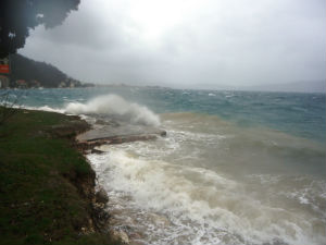 Невреме у Тивту, авион "Ер Србије" преусмерен у Подгорицу