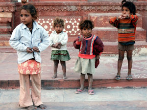 Индија, стотине деце спасено ропства