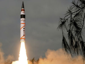 Индија тестирала ракете са покретног лансeра 