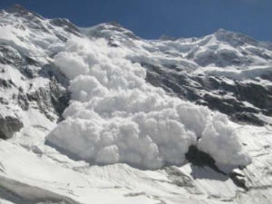 Лавина у Швајцарској, четири жртве