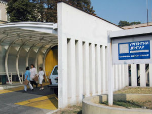 Пијани пацијент посекао техничара у Ургентном центру 