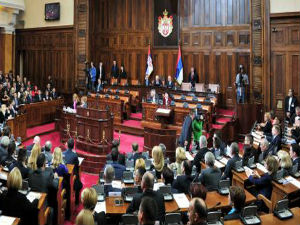 Посланичка питања