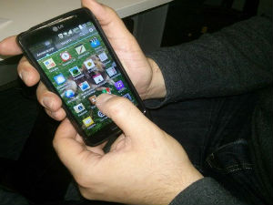 Црна Гора, краду струју преко мобилног телефона