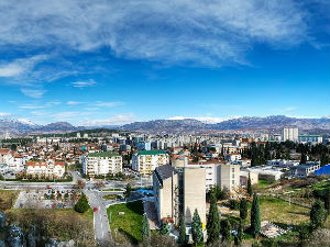 Сваки трећи Црногорац има партијску књижицу