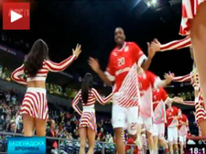 „Црвена страст“ на паркету!