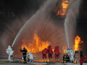 Велики пожар у тржном центру на југу Кине