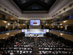 Меркелова у Минхену: Нема оружја за Украјину 