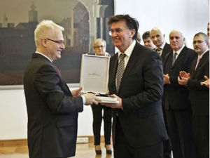 Јосиповић одликовао Ејупа Ганића