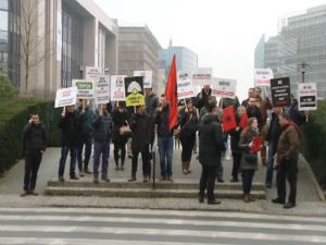 Демонстранти с Косова напали сниматеља "Танјуга"