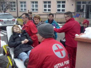 Протест у Тузли, повређене две раднице 