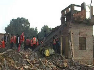 Срушила се зграда у Индији, 13 мртвих