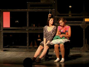 Фестивал прво-изведених представа