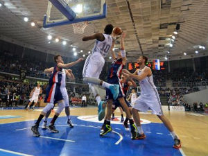 Партизан убедљиво до полуфинала Купа!