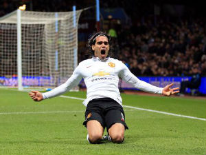 Васиљев: Није само Јунајтед у игри за Фалкаа