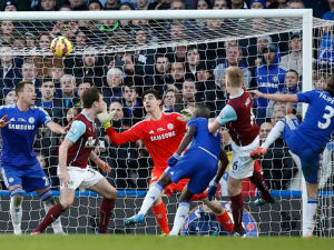 Кикс Челсија, Матић искључен