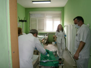 Двојица имиграната и даље животно угрожени