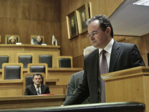Грчка, бивши министар пред судом