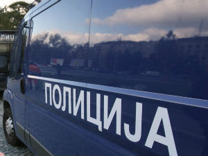 Експлозија боце у стану, двоје повређених