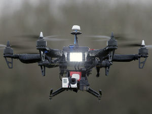 Новинар пред судом због дрона над Паризом