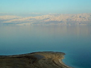  Израел и Јордан спасавају Мртво море