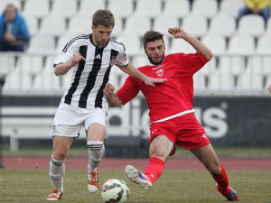 Звезда и Партизан на поправном