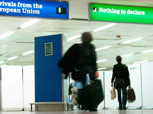 САД разматра депортацију 150 Срба из БиХ 