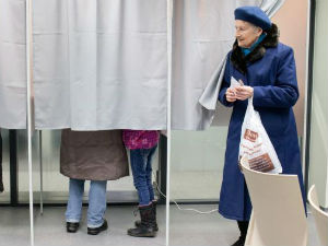 Избори у Естонији, воде владајући реформисти