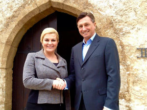 Пахор пренео Вучићеву поруку хрватској председници