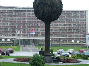 Крагујевац: Формирана градска влада у сенци 