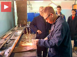 Из школске клупе спремнији за посао?