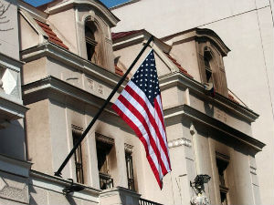 Шесторица осумњичених за паљење амбасада