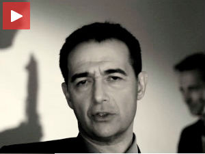 Преминуо Влада Дивљан