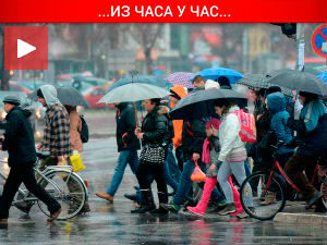 Проблеми због кише, евакуисане две особе