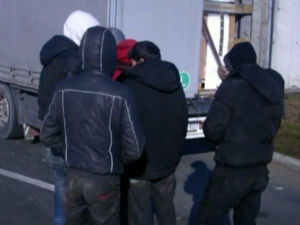 Затечено 45 миграната без личних докумената