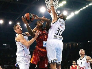 Победе Реала, Олимпијакоса и Уникахе