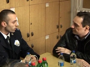 Вулин посетио повређену радницу и полицајца