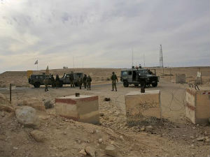 Двоје мртвих у нападима на Синају 